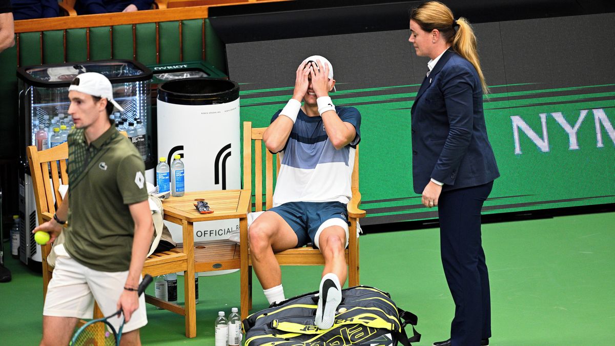 Děsivé zranění jedenáctého tenisty světa přímo na kurtu. Diagnóza je nemilosrdná